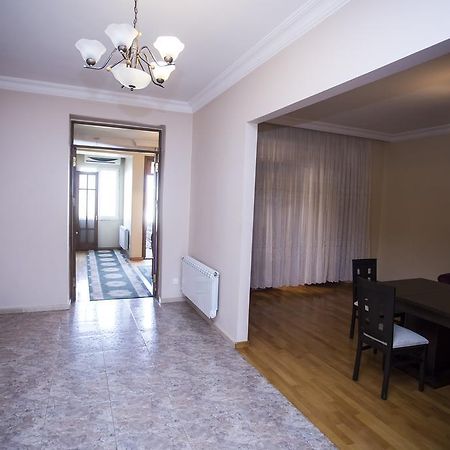 Batumi City Center Apartment エクステリア 写真