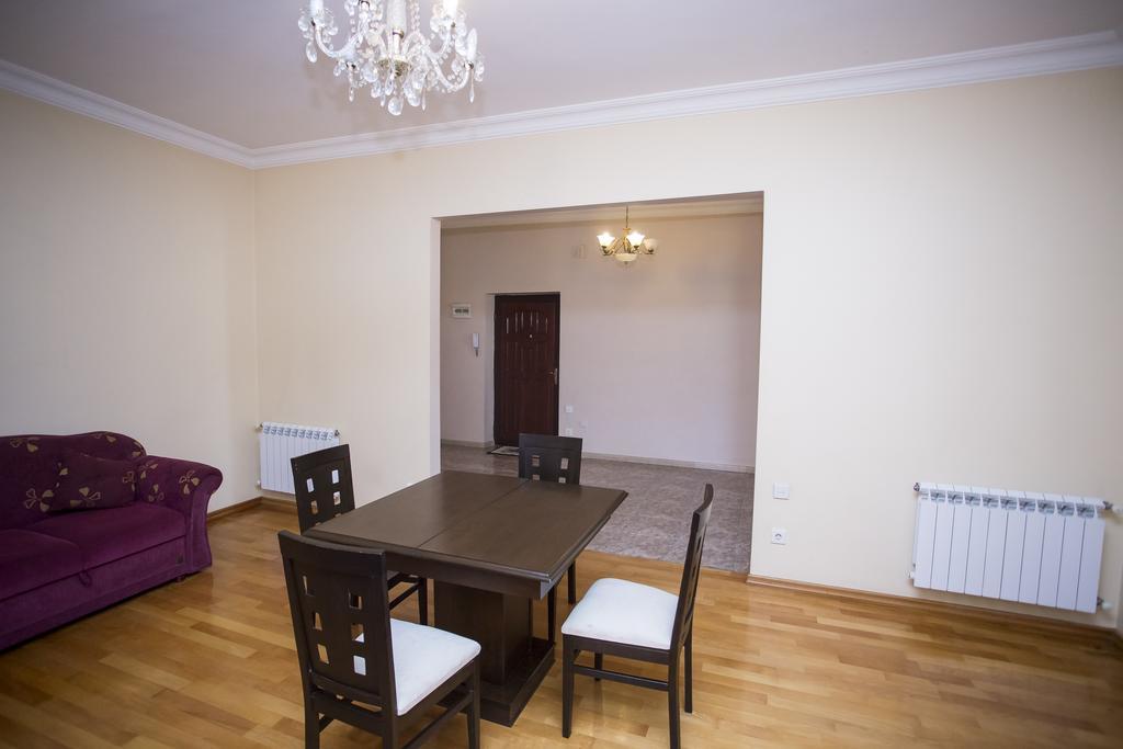 Batumi City Center Apartment エクステリア 写真