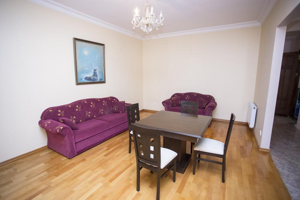 Batumi City Center Apartment エクステリア 写真