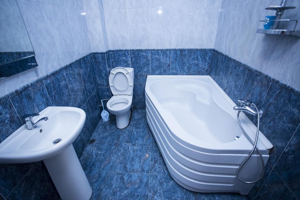 Batumi City Center Apartment エクステリア 写真